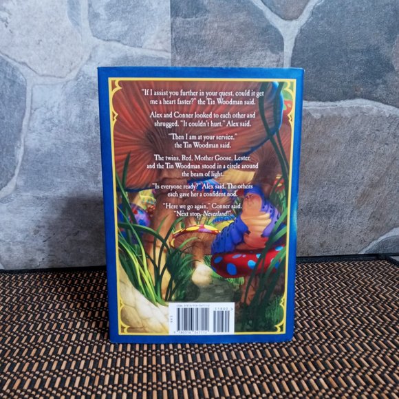 Chris Colfer Beyond the Kingdom Land of Stories #4 Barnes and Noble Exc 1st Ed - Picture 3 of 6